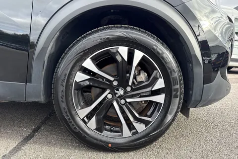 FA21NFC PEUGEOT e-2008 50kWh GT Auto 5dr Thumbnail #10