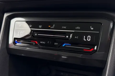 22 of 51 for VOLKSWAGEN TIGUAN ALLSPACE 1.5 TSI Elegance 5dr DSG