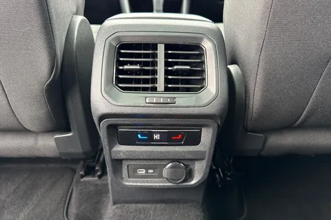 35 of 51 for VOLKSWAGEN TIGUAN ALLSPACE 1.5 TSI Elegance 5dr DSG