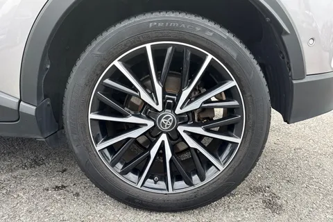 YA67YNB Toyota C-Hr 1.2 VVT-i Excel Euro 6 (s/s) 5dr Thumbnail #10