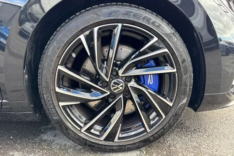 KT74OLC Volkswagen Arteon 2.0 TSI R 5dr 4MOTION DSG Thumbnail #10