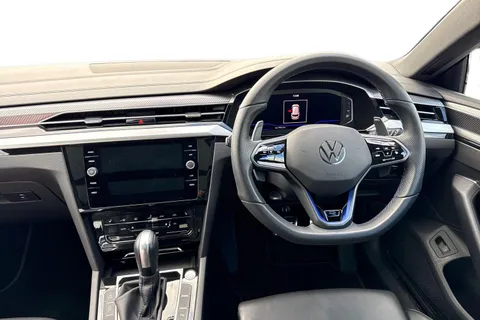 18 of 64 for VOLKSWAGEN ARTEON 2.0 TSI R 5dr 4MOTION DSG