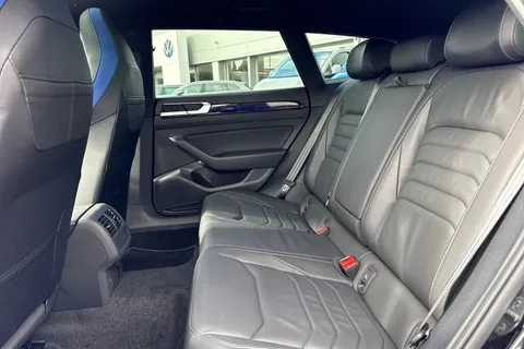 34 of 64 for VOLKSWAGEN ARTEON 2.0 TSI R 5dr 4MOTION DSG