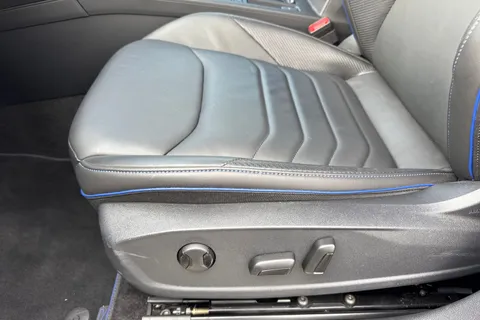 38 of 64 for VOLKSWAGEN ARTEON 2.0 TSI R 5dr 4MOTION DSG