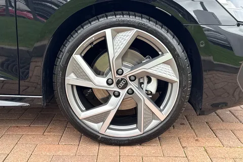 KP25NLJ Audi A3 Black Edition 35 TFSI  150 PS S tronic Thumbnail #10