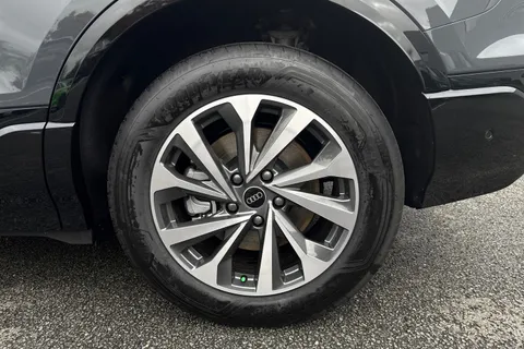  Audi Q6 E-Tron 100kWh Sport Auto quattro 5dr Thumbnail #12