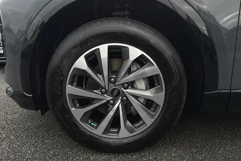  Audi Q6 E-Tron 100kWh Sport Auto quattro 5dr Thumbnail #13