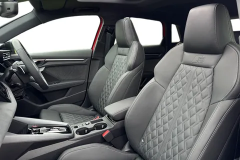  Audi S3 2.0 TFSI Black Edition Sportback S Tronic quattro Euro 6 (s/s) 5dr Thumbnail #16