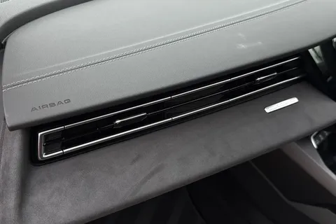  Audi S3 2.0 TFSI Black Edition Sportback S Tronic quattro Euro 6 (s/s) 5dr Thumbnail #35