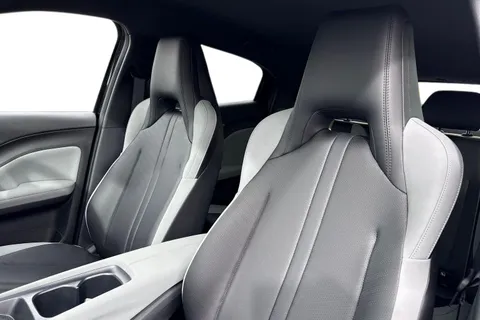 DG25PYX BYD Dolphin Surf 43.2kWh Comfort Auto 5dr Thumbnail #11