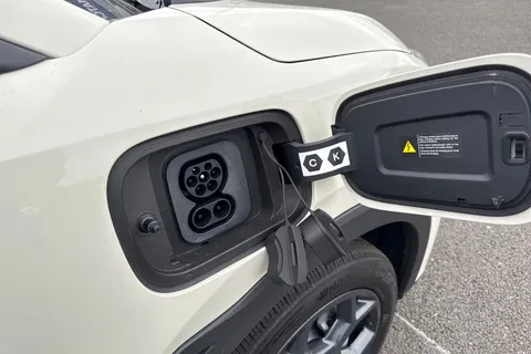 DF25XLU BYD Dolphin Surf 43.2kWh Comfort Auto 5dr Thumbnail #37