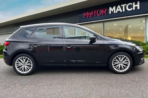 PX69YLG SEAT Leon 1.0 TSI SE Dynamic Euro 6 (s/s) 5dr Thumbnail #4