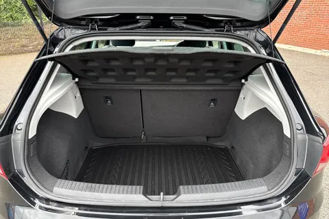 PX69YLG SEAT Leon 1.0 TSI SE Dynamic Euro 6 (s/s) 5dr Thumbnail #7