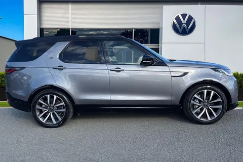 DV22ODS Land Rover Discovery 3.0 D300 MHEV R-Dynamic SE Auto 4WD Euro 6 (s/s) 5dr Thumbnail #4
