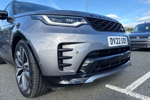 DV22ODS Land Rover Discovery 3.0 D300 MHEV R-Dynamic SE Auto 4WD Euro 6 (s/s) 5dr Thumbnail #9