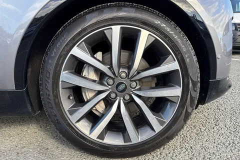 DV22ODS Land Rover Discovery 3.0 D300 MHEV R-Dynamic SE Auto 4WD Euro 6 (s/s) 5dr Thumbnail #10