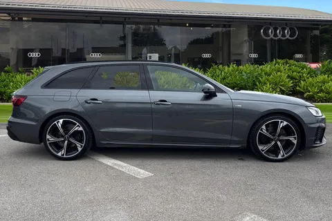 VE72NNW Audi A4 Avant Avant Black Edition 35 TFSI 150 PS S tronic Thumbnail #4