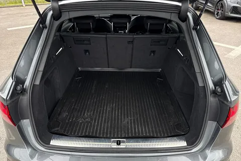 VE72NNW Audi A4 Avant Avant Black Edition 35 TFSI 150 PS S tronic Thumbnail #7