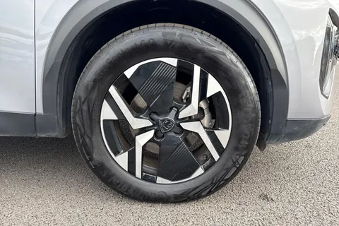 GK24UCP PEUGEOT e-2008 50kWh GT Auto 5dr (7kW Charger) Thumbnail #10