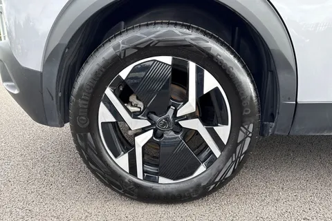 GK24UCP PEUGEOT e-2008 50kWh GT Auto 5dr (7kW Charger) Thumbnail #11