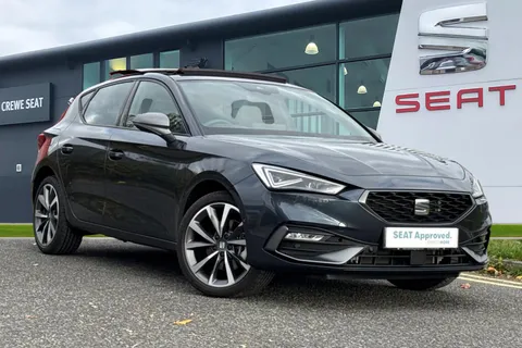 DK25VWT SEAT Leon 1.5 eHybrid 25.8kWh FR Sport DSG Euro 6 (s/s) 5dr Thumbnail #2