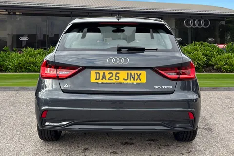 DA25JNX Audi A1 Sport 30 TFSI  116 PS S tronic Thumbnail #5
