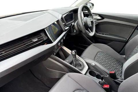 DA25JNX Audi A1 Sport 30 TFSI  116 PS S tronic Thumbnail #16