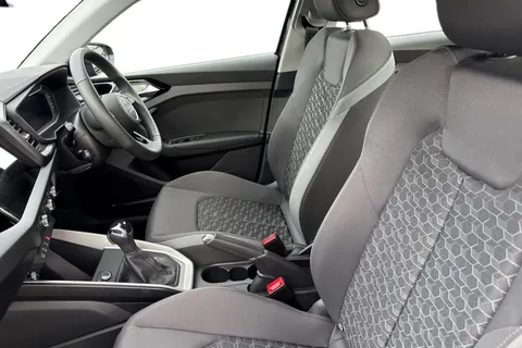 DA25JNX Audi A1 Sport 30 TFSI  116 PS S tronic Thumbnail #17