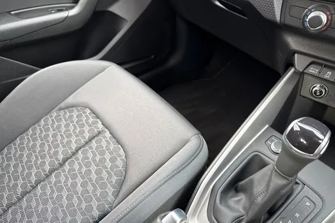 DA25JNX Audi A1 Sport 30 TFSI  116 PS S tronic Thumbnail #21