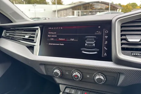 DA25JNX Audi A1 Sport 30 TFSI  116 PS S tronic Thumbnail #42