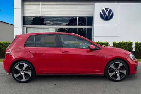 DT65HBH Volkswagen Golf 2.0 TSI GTI 5dr | Parking Sensors | Navigation Thumbnail #3