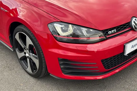 DT65HBH Volkswagen Golf 2.0 TSI GTI 5dr | Parking Sensors | Navigation Thumbnail #8