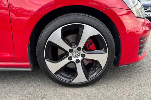 DT65HBH Volkswagen Golf 2.0 TSI GTI 5dr | Parking Sensors | Navigation Thumbnail #9