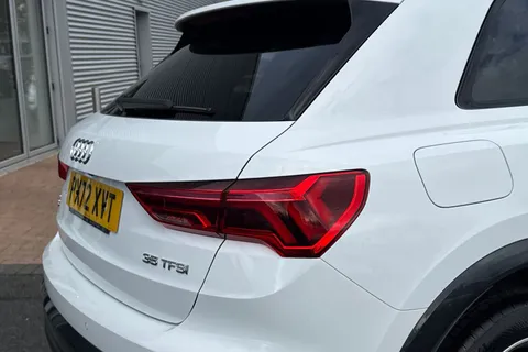 PX72XVT Audi Q3 Black Edition 35 TFSI 150 PS S tronic Thumbnail #8