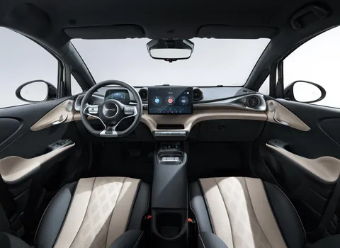 BYD Dolphin 60.48kWh Comfort Auto 5dr Thumbnail #4