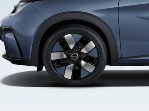 BYD Dolphin 60.48kWh Design Auto 5dr Thumbnail #4