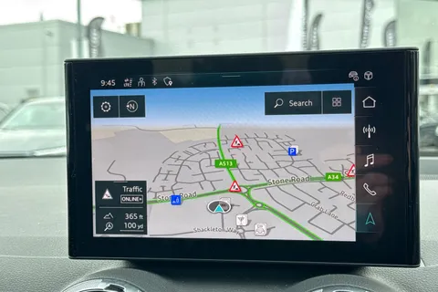 DK74XKU Audi Q2 Black Edition 35 TFSI  150 PS S tronic Thumbnail #18