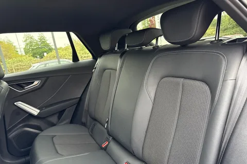 DK74XKU Audi Q2 Black Edition 35 TFSI  150 PS S tronic Thumbnail #20