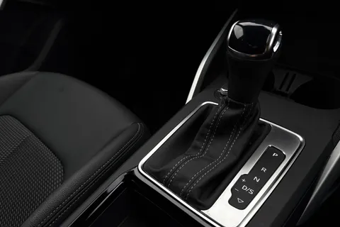 DK74XKU Audi Q2 Black Edition 35 TFSI  150 PS S tronic Thumbnail #24