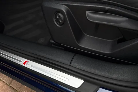 DK74XKU Audi Q2 Black Edition 35 TFSI  150 PS S tronic Thumbnail #33