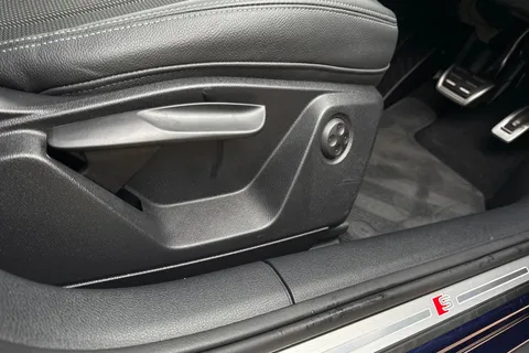 DK74XKU Audi Q2 Black Edition 35 TFSI  150 PS S tronic Thumbnail #44