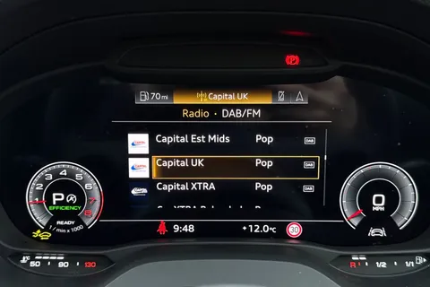 DK74XKU Audi Q2 Black Edition 35 TFSI  150 PS S tronic Thumbnail #51