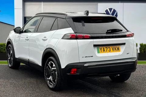 YA73VKW PEUGEOT e-2008 54kWh First Edition Auto 5dr (11kW Charger) Thumbnail #3