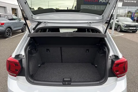 BJ19NJU Volkswagen Polo 1.0 TSI R-Line Euro 6 (s/s) 5dr Thumbnail #7