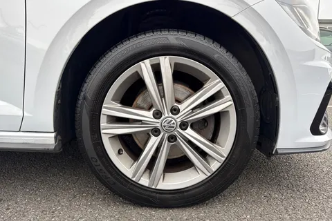 BJ19NJU Volkswagen Polo 1.0 TSI R-Line Euro 6 (s/s) 5dr Thumbnail #10