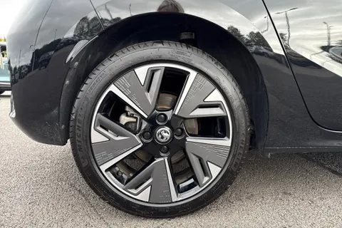 DN24XPH Vauxhall Corsa Electric 50kWh Ultimate Auto 5dr Thumbnail #11