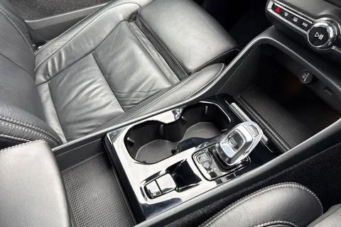 LL22SXU Volvo Xc40 1.5h T5 Recharge 10.7kWh Ultimate Bright Auto Euro 6 (s/s) 5dr Thumbnail #24