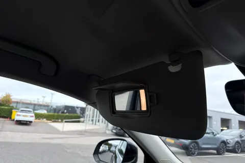 LL22SXU Volvo Xc40 1.5h T5 Recharge 10.7kWh Ultimate Bright Auto Euro 6 (s/s) 5dr Thumbnail #61