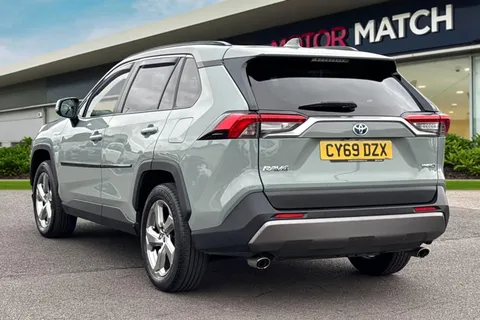 CY69DZX Toyota Rav4 2.5 VVT-h Design CVT 4WD Euro 6 (s/s) 5dr Thumbnail #3