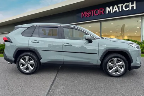 CY69DZX Toyota Rav4 2.5 VVT-h Design CVT 4WD Euro 6 (s/s) 5dr Thumbnail #4